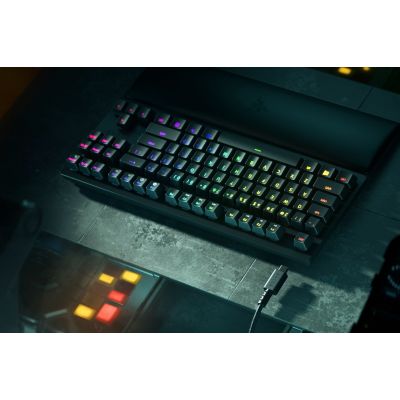 7. Razer Huntsman V2 Gaming Keyboard, TKL
