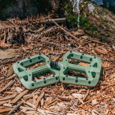 2. FUNN TAIPAN pedals olive