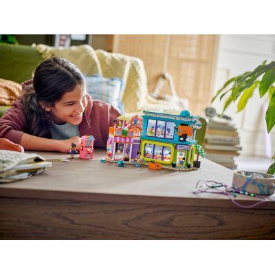 8. LEGO Friends 42674 - Game and Comic Shop