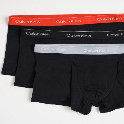 3. Calvin Klein Men’s Relaxed Boxer Briefs, 3-Pack, Stylish Cotton, Black and Multicolour