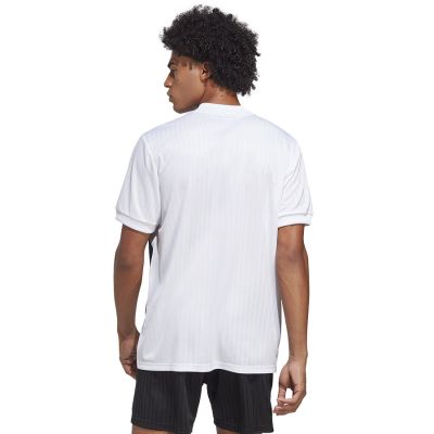 2. adidas Juventus Icon T-shirt JSY HS9807