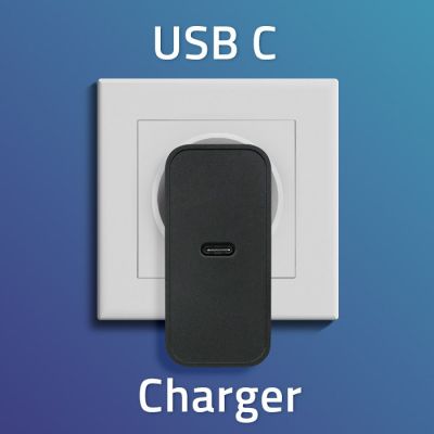 2. QOLTEC SUPER QUICK PD CHARGER | 1XUSB-C | 65W | 5-20V | 3-3.25A | BLACK
