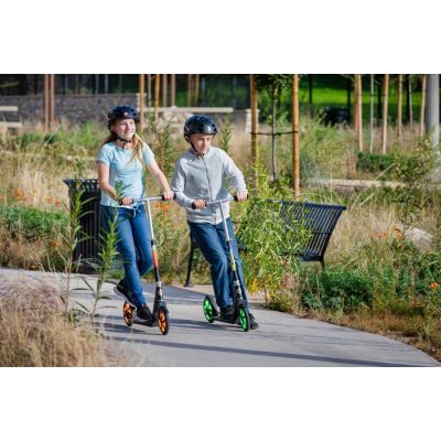 7. Razor A5 Lux Light UP Jr scooter 13073033