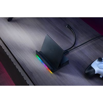 3. Razer Docking Station RC21-02310100-R3M1 1D94-00D Black