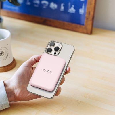 8. Tech-Protect LifeMag PB10 Powerbank with MagSafe 5000mAh 15W USB-C port - pink + USB-C cable