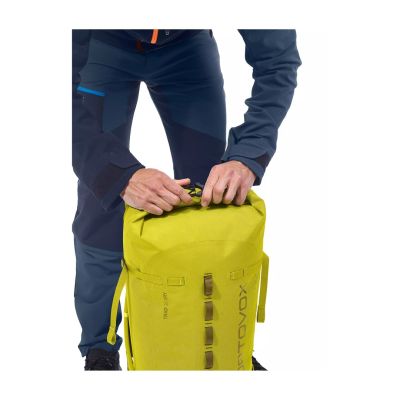 7. ORTOVOX TRAD 30 DRY 30 l Yellow
