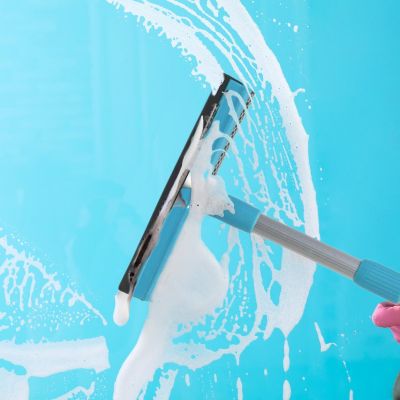 6. ALPINA GLASS AND MIRROR WATER WIPER WITH ADJUSTABLE HANDLE 43-70CM