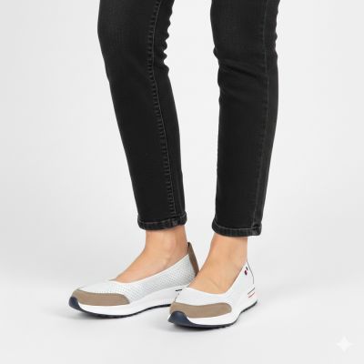 5. Leather ballet flats with a thick sole, openwork, white Jezzi 7815