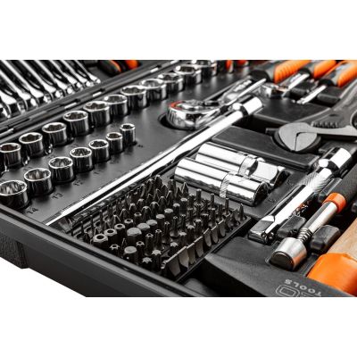 9. NEO tools 08-945 Socket/Socket Set