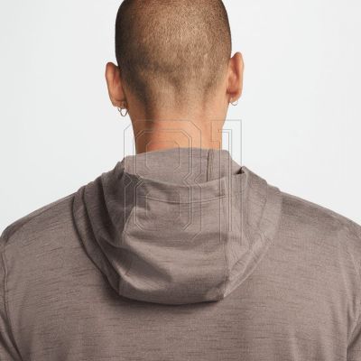10. Nike Yoga Dri-FIT M sweatshirt CZ2217-087