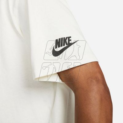 5. Nike Sportswear M DQ1010 133 T-shirt