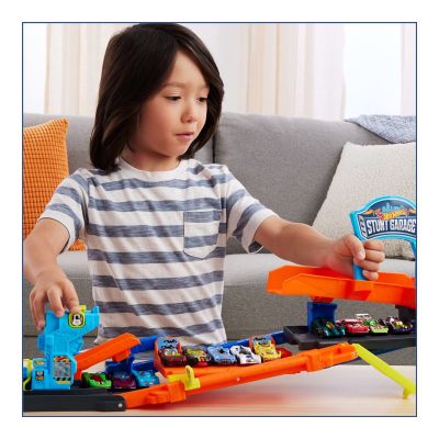 4. Hot Wheels City JHL94 toy car