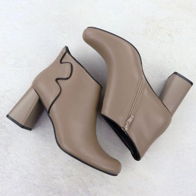 14. Elegant beige leather ankle boots with a block heel Jezzi OLI21-2