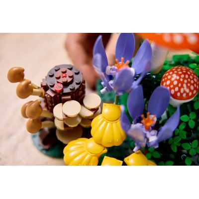 13. LEGO Botanical Collection 11505 - Wild Mushrooms