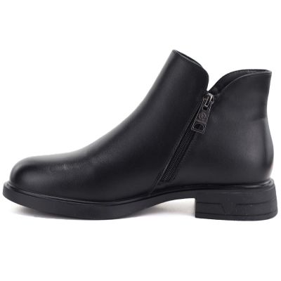 7. Women's leather ankle boots insulated black Vinceza 133112