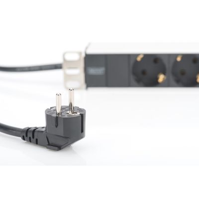 5. DIGITUS DN-95401 RACK strip (8 x UTE; 16 A; 2 m; black)