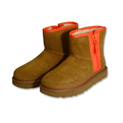3. Women's UGG W Classic Mini Zipper Tape Logo Chestnut Snow Boots - 1144034-CHE