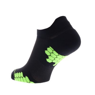 2. inov-8 TrailFly Sock Low socks 000998-BKGN-01