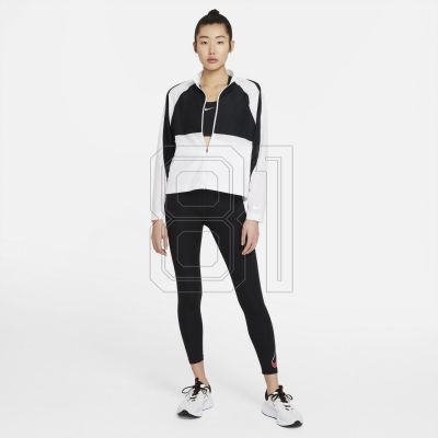 16. Nike Retro Sweatshirt W DD5995-100