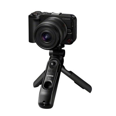 5. Canon 24.2 MP camera with image stabilization, ISO 32000, Wi-Fi, APS-C, black