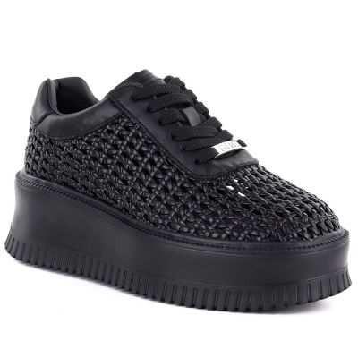 Women's sneakers on the platform, openwork, black Goe TT2N4043