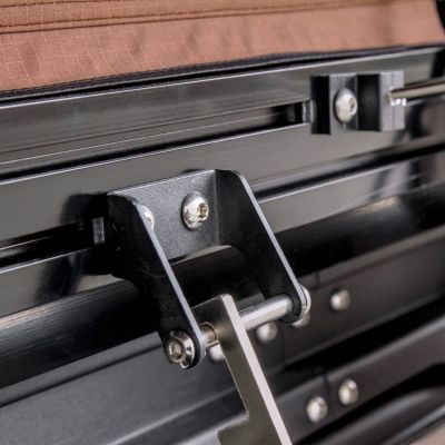 10. Offlander Triangle Rooftop Tent OFF_RTT_MANAM