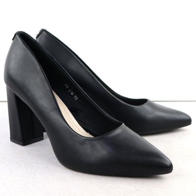 3. Black pumps with pointed toe, black Sergio Leone PB216