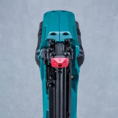 3. Makita DFN350Z Pneumatic Nailer/Stapler