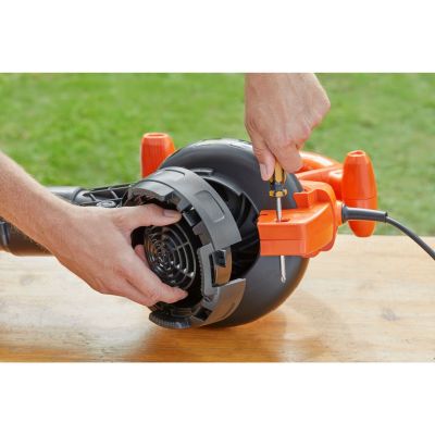 7. BLACK+DECKER BLACK+DECKER BEBLV260 BLOWER/VACUUM CLEANER