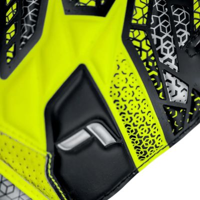 12. Reusch Attrakt Solid Jr 5572515 2014 Goalkeeper Gloves