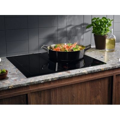 2. ELECTROLUX CIS62450 induction hob