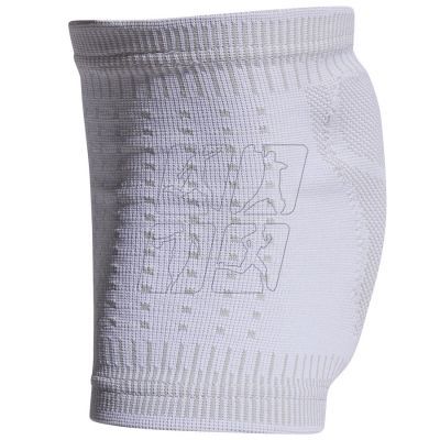 2. adidas Primeknit KP IW1499 volleyball knee pads