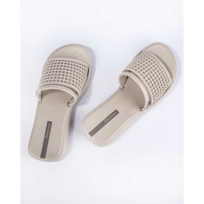 5. Ipanema women's flip-flops Essence beige platmorma fashionable