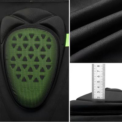 14. Qunature Ski Hip Protectors - Advanced L Skis, Snowboard, Skates - Black