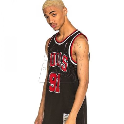 4. Mitchell &amp; Ness Chicago Bulls NBA Swingman Alternate Jersey Bulls 97 Dennis Rodman SMJYGS18152-CBUBLCK97DRD