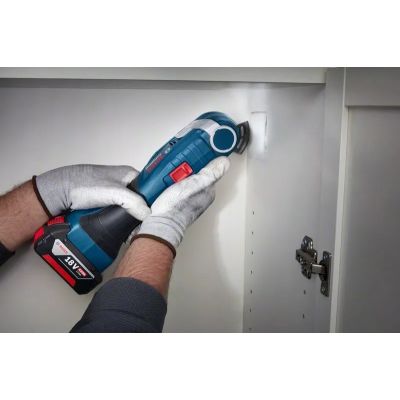 7. Bosch GOP 185-LI 18V Multifunction Tool (06018G2020) Black, Blue
