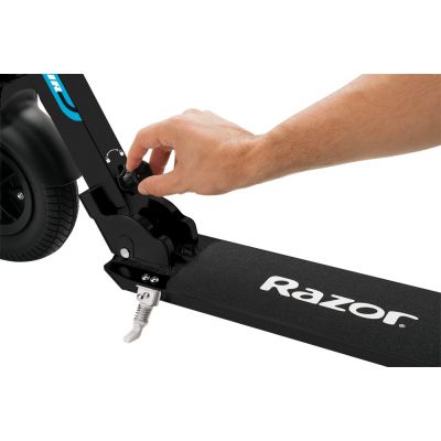 7. Razor A5 Air Scooter 13073005 (Black)