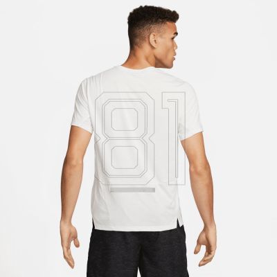 9. Nike Dri-FIT Run Division Rise 365 M DV9299-030