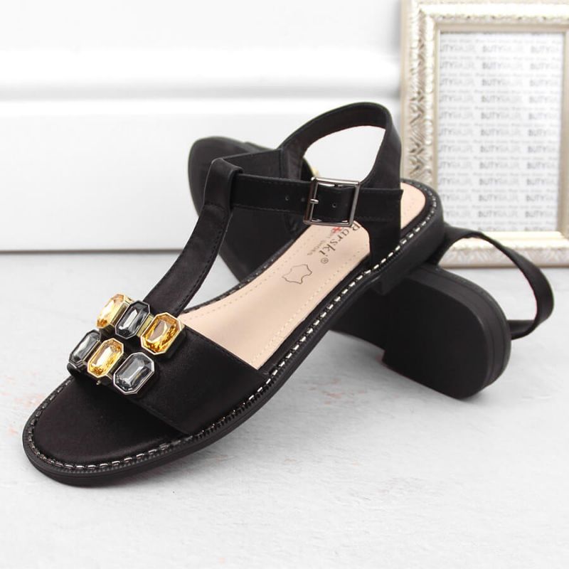 7. Comfortable sandals with zircons S.Barski W OLI261A black