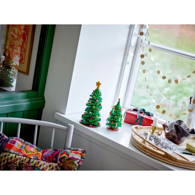 5. LEGO 40573 Christmas Tree