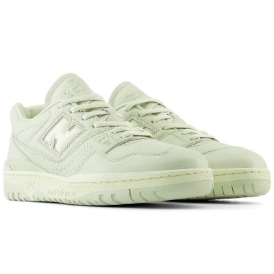 5. New Balance unisex BB550MCC shoes