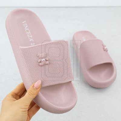 4. Vinceza W 75210 JAN403C flip-flops