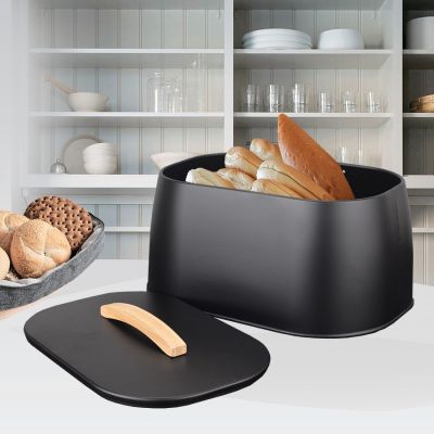 2. Bread box MR-1675-BLACK MAESTRO