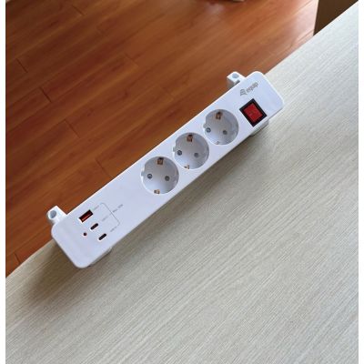 5. Equip 245556 2 m power strip 3 x network sockets Indoor White