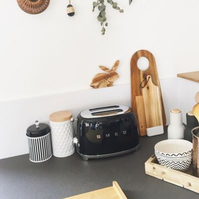 18. SMEG TSF01BLEU Toaster
