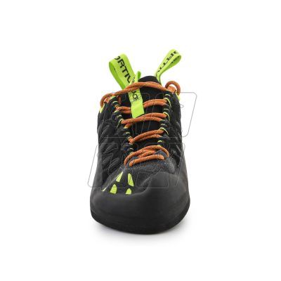 2. Climbing shoes La Sportiva Taramtulace Carbon 30L900729