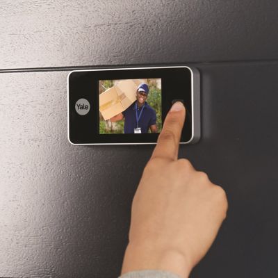 6. Yale 500 Digital Door Viewer