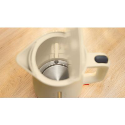 8. Bosch MyMoment TWK4M227 Kettle (2400W; Cream)