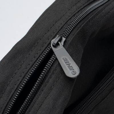 6. Hi-Tec Handbag Od 92800625357