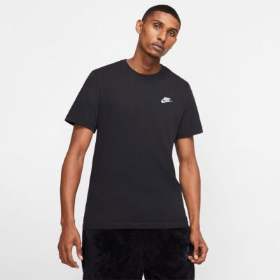 4. Nike Sportswear T-shirt M AR4997-013